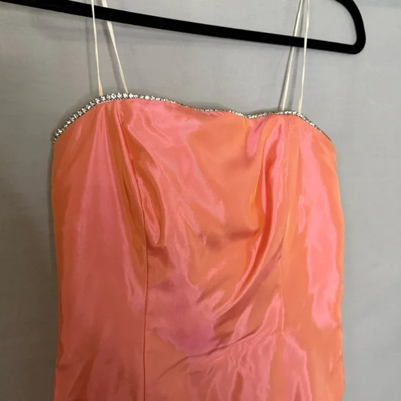 Vintage Y2K Morgan & Co Coral Prom Dress 5 Taffeta Strapless Iridescent Peach